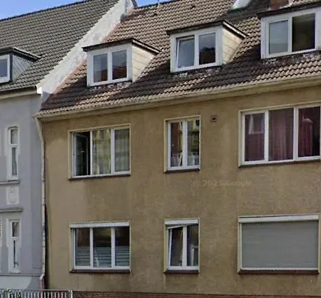 Einzelzimmer Mit Gemeinschaftsraeumen In Neumuenster
